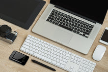 Load image into Gallery viewer, Graphene 11K Pocket HyperCharger (Jet Black)